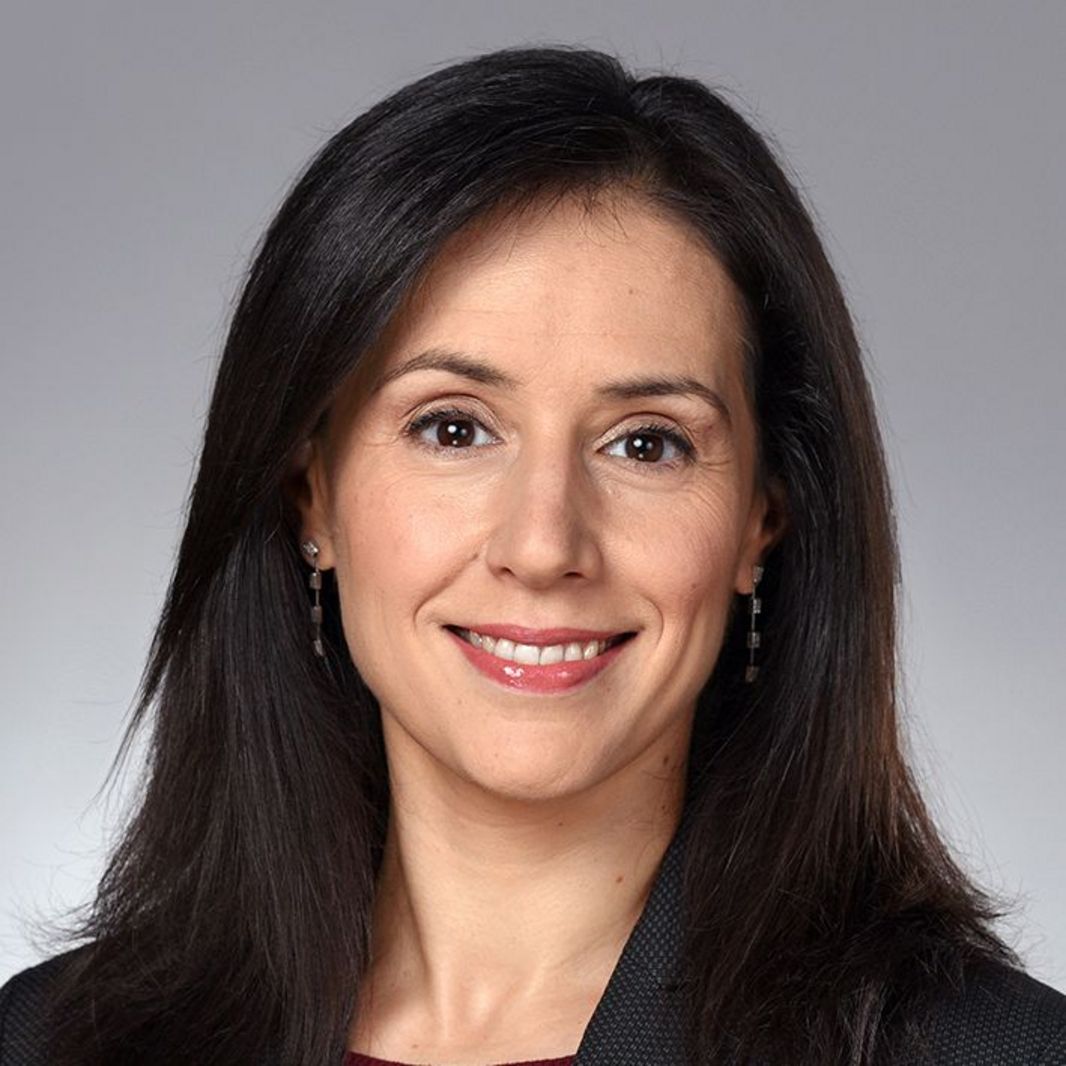 Dr. Begoña Gonzalez Otero